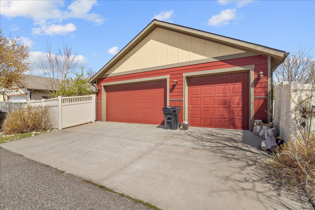 1746 Stony Meadow Lane