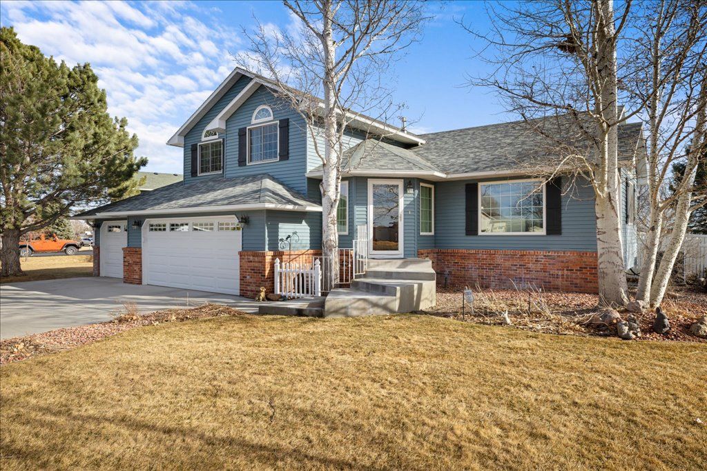 Photo of 5150 Coneflower Avenue, Billings, MT 59106 (MLS # 357899)