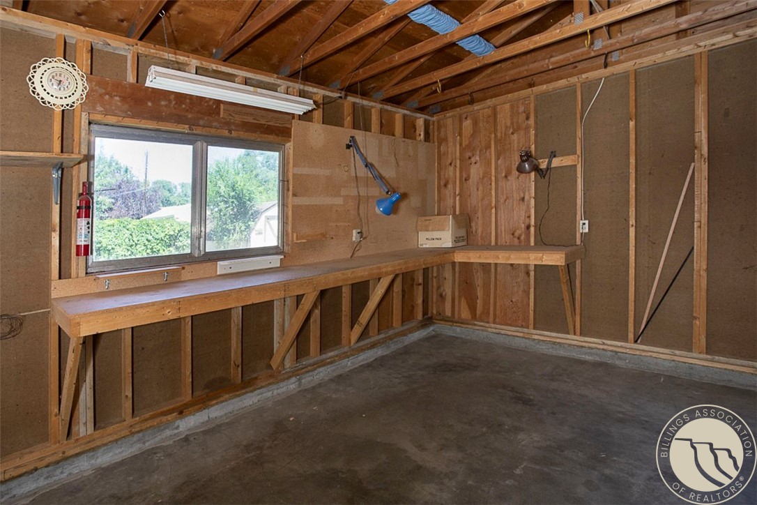 Billings, Montana 59102, United States, 5 Bedrooms Bedrooms, ,2 BathroomsBathrooms,Residential,Active,194777