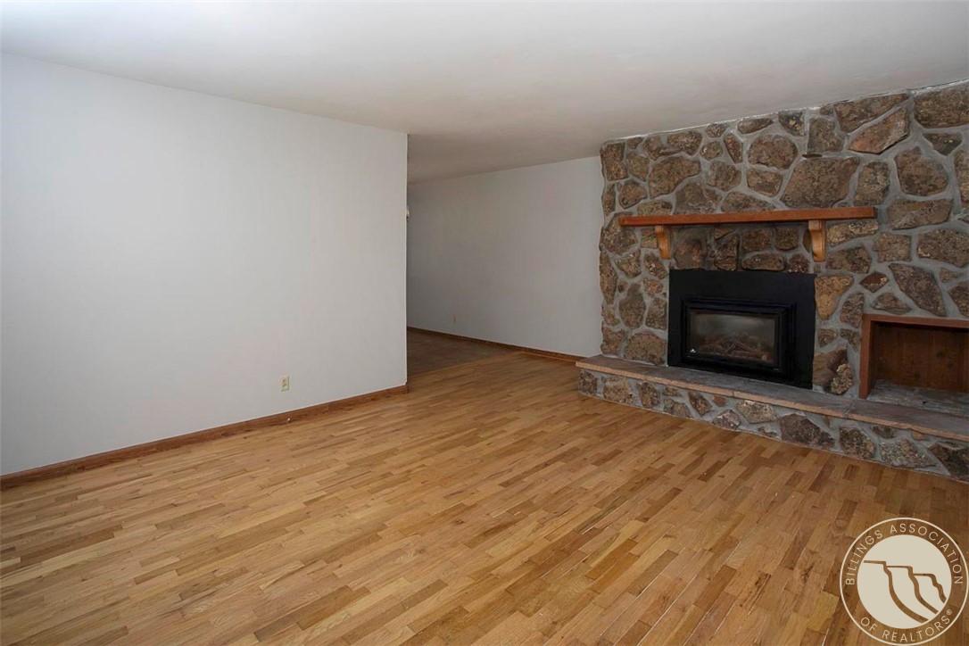 Billings, Montana 59102, United States, 5 Bedrooms Bedrooms, ,2 BathroomsBathrooms,Residential,Active,194777