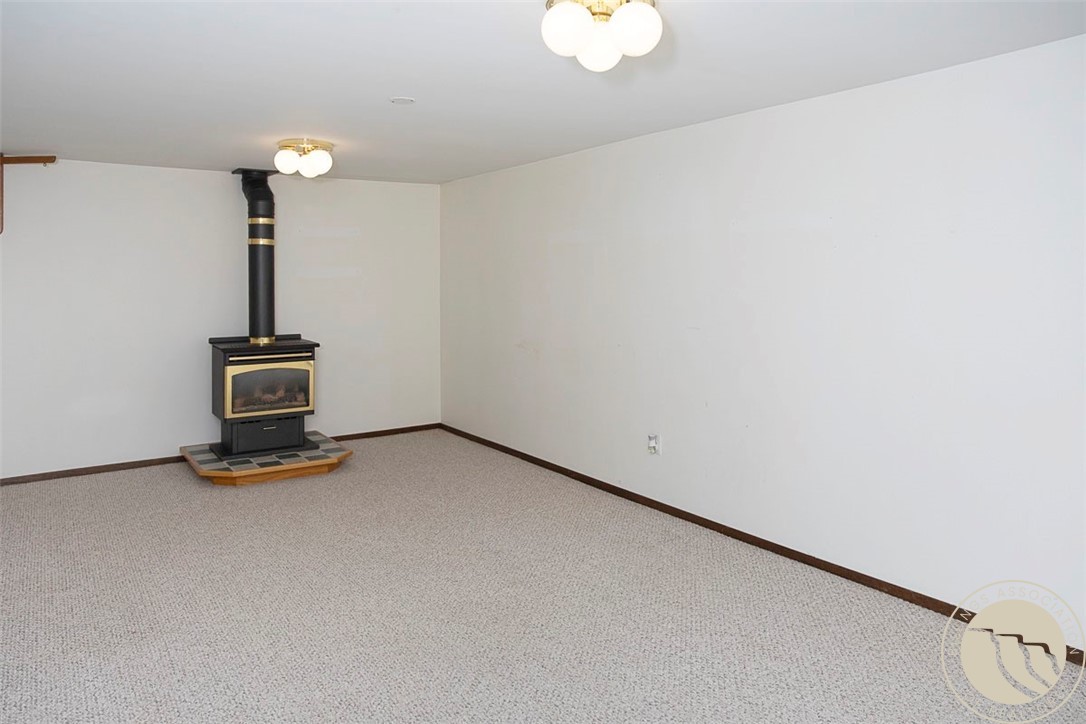 Billings, Montana 59102, United States, 5 Bedrooms Bedrooms, ,2 BathroomsBathrooms,Residential,Active,194777