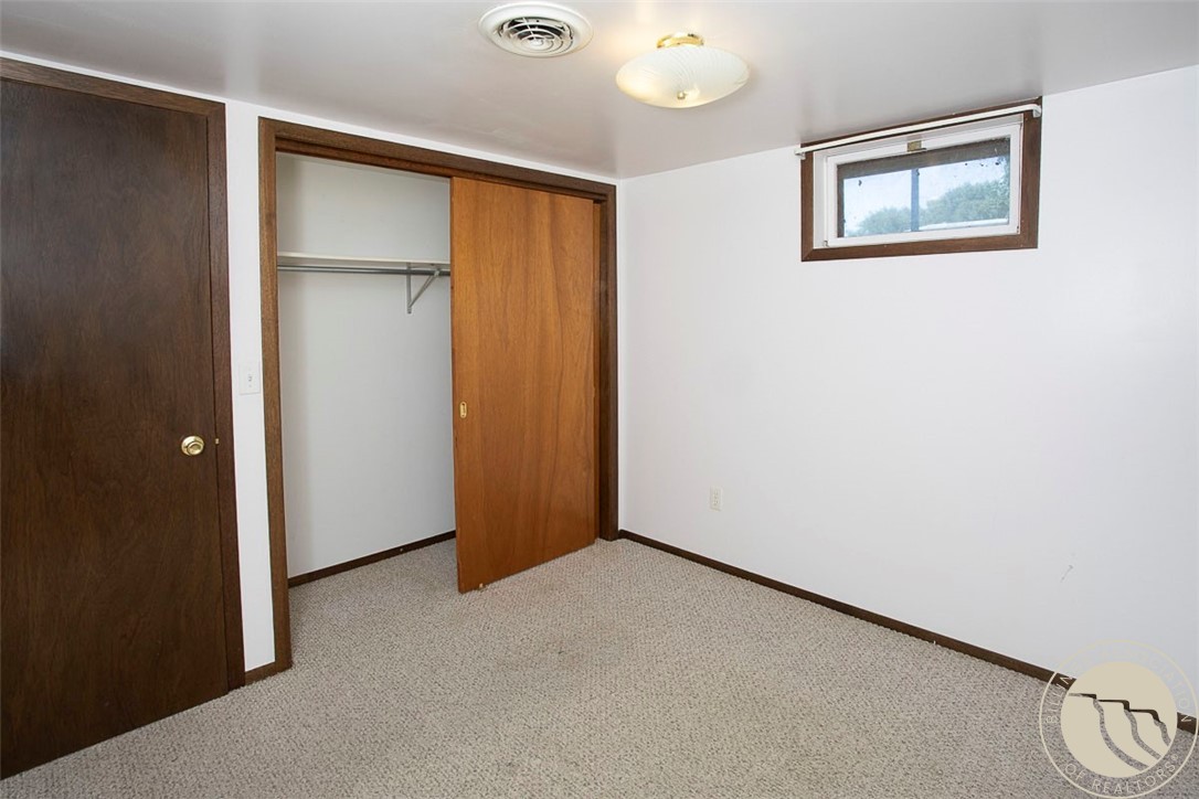 Billings, Montana 59102, United States, 5 Bedrooms Bedrooms, ,2 BathroomsBathrooms,Residential,Active,194777