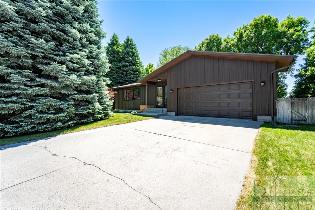 Billings, Montana 59102, United States, 4 Bedrooms Bedrooms, ,3 BathroomsBathrooms,Residential,Contingent,55029