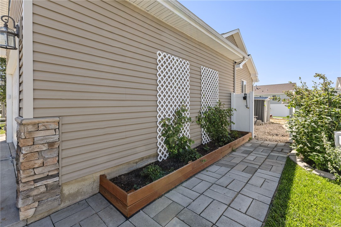 406 Roundhouse Drive