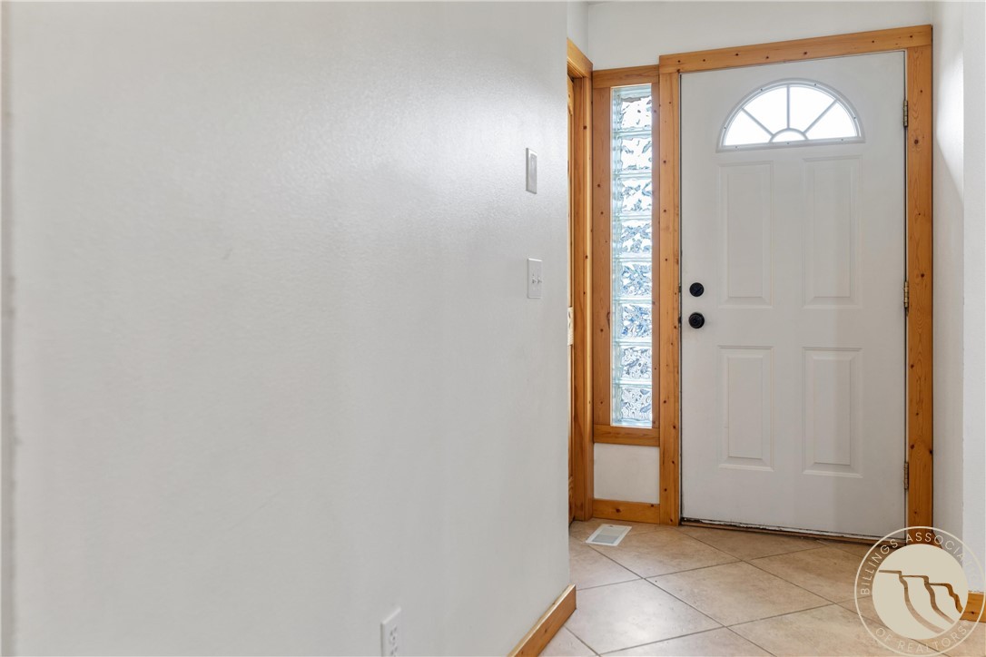 3385 Granger Avenue S 27