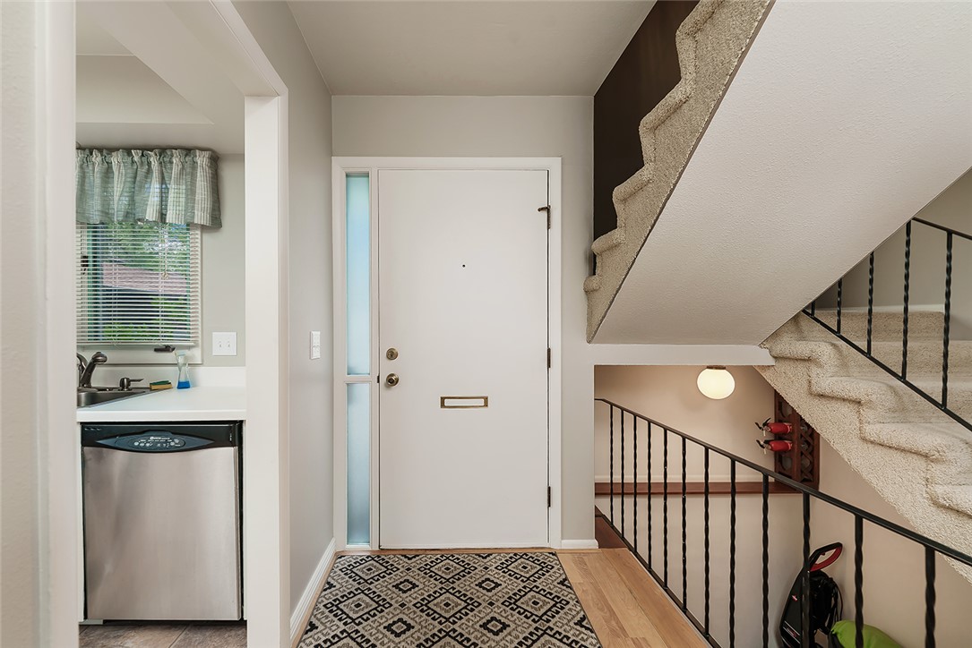 910 13th Street W