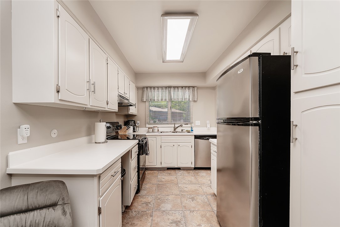 910 13th Street W
