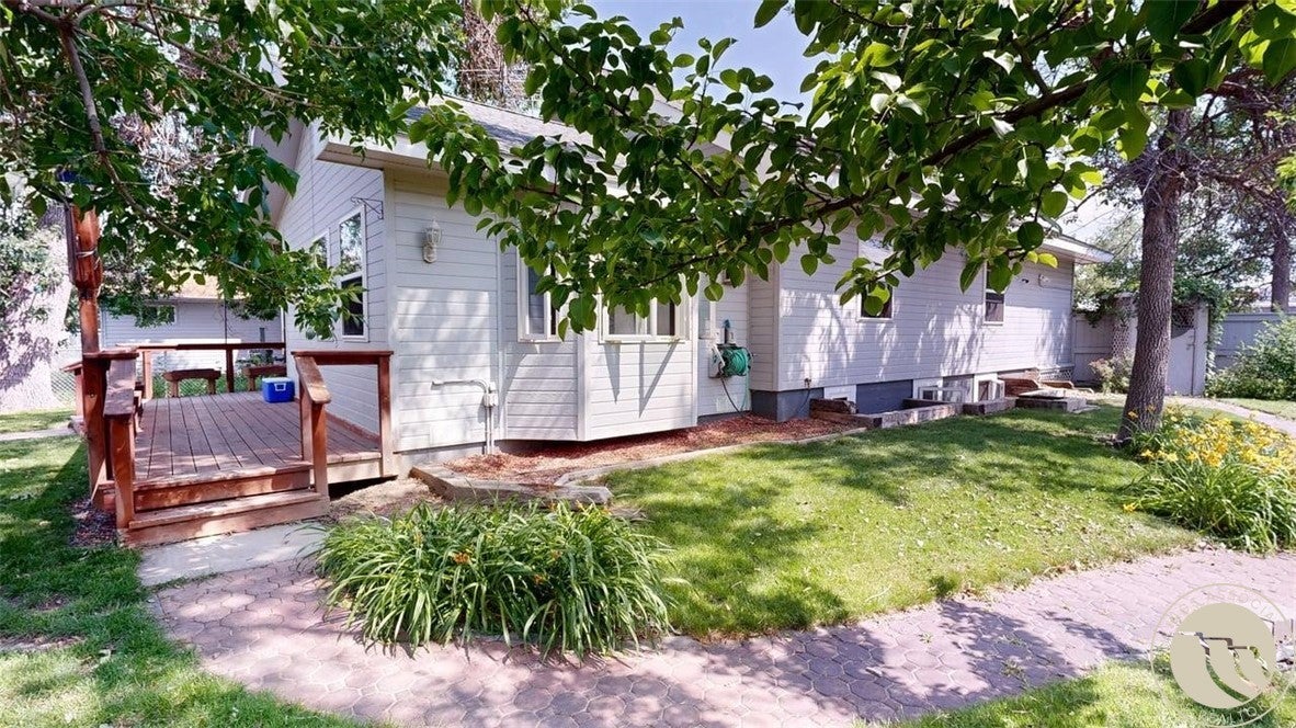 813 E 4th Street