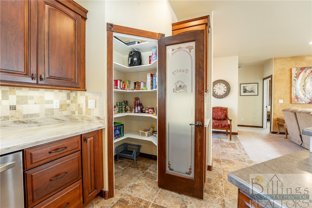 Billings, Montana 59106, United States, 3 Bedrooms Bedrooms, ,2 BathroomsBathrooms,Residential,Contingent,47874