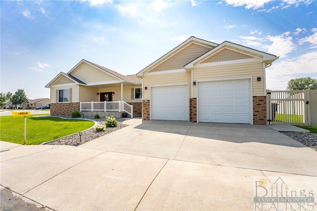 Billings, Montana 59106, United States, 3 Bedrooms Bedrooms, ,2 BathroomsBathrooms,Residential,Contingent,47874