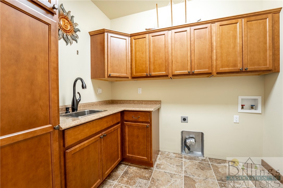 Billings, Montana 59106, United States, 3 Bedrooms Bedrooms, ,2 BathroomsBathrooms,Residential,Contingent,47874