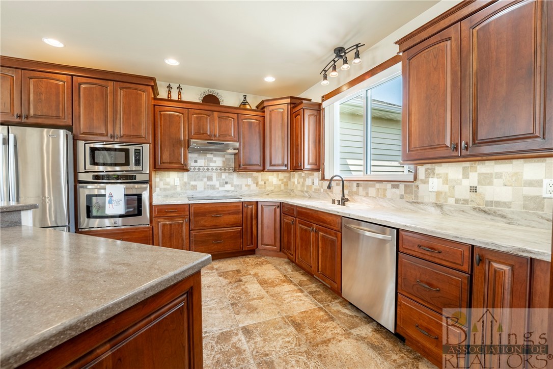 Billings, Montana 59106, United States, 3 Bedrooms Bedrooms, ,2 BathroomsBathrooms,Residential,Contingent,47874