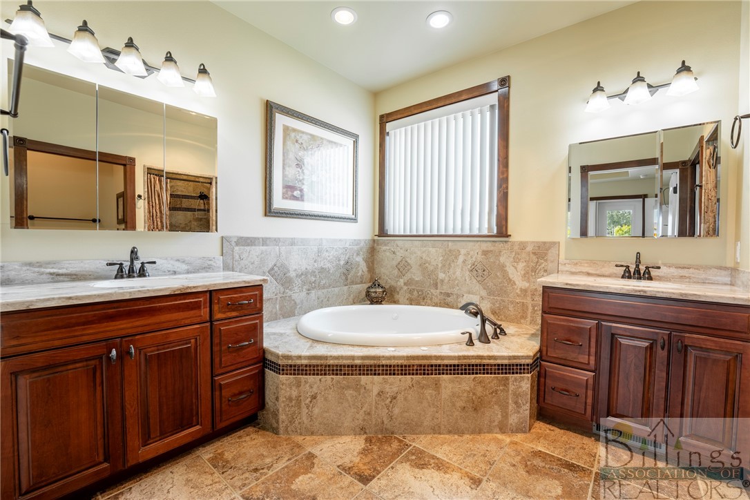 Billings, Montana 59106, United States, 3 Bedrooms Bedrooms, ,2 BathroomsBathrooms,Residential,Contingent,47874