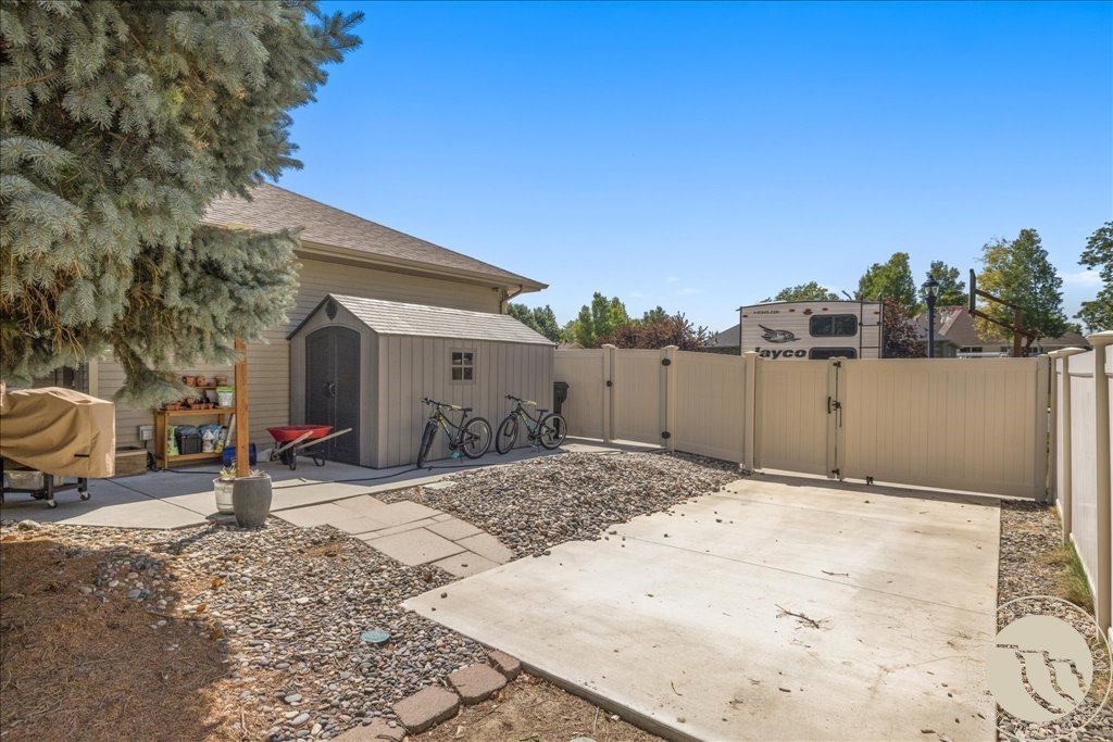 Billings, Montana 59102, United States, 4 Bedrooms Bedrooms, ,4 BathroomsBathrooms,Residential,Active,212778