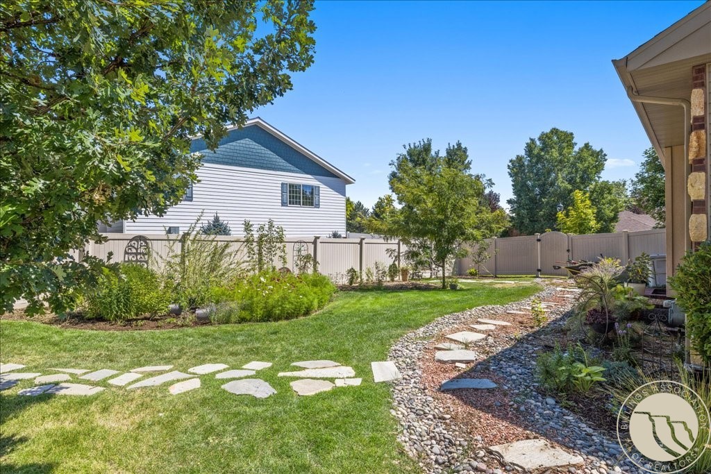 Billings, Montana 59102, United States, 4 Bedrooms Bedrooms, ,4 BathroomsBathrooms,Residential,Active,212778