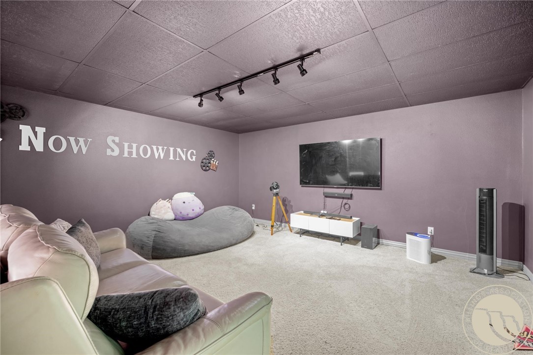 Billings, Montana 59102, United States, 4 Bedrooms Bedrooms, ,4 BathroomsBathrooms,Residential,Active,212778