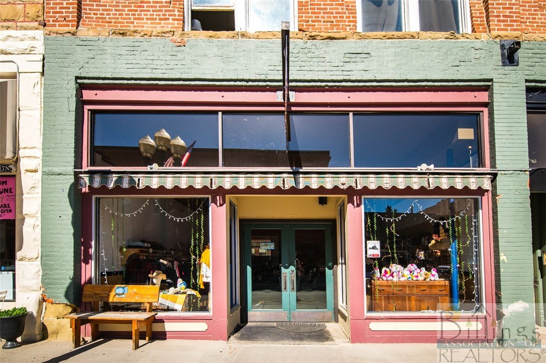 9 Broadway Avenue N