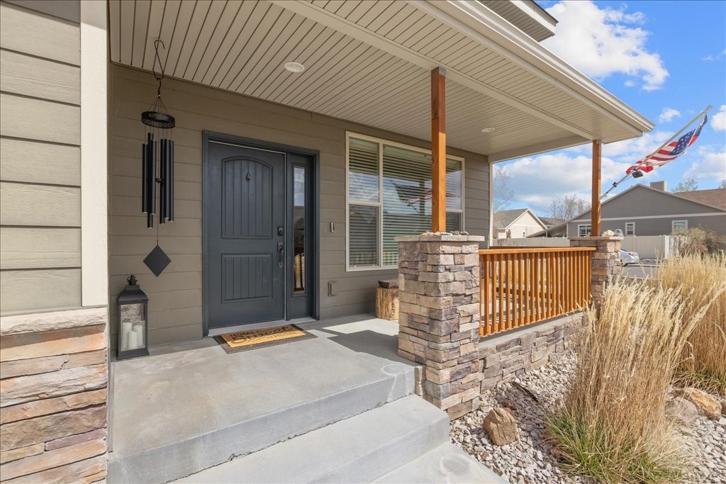 5827 Kit Lane S