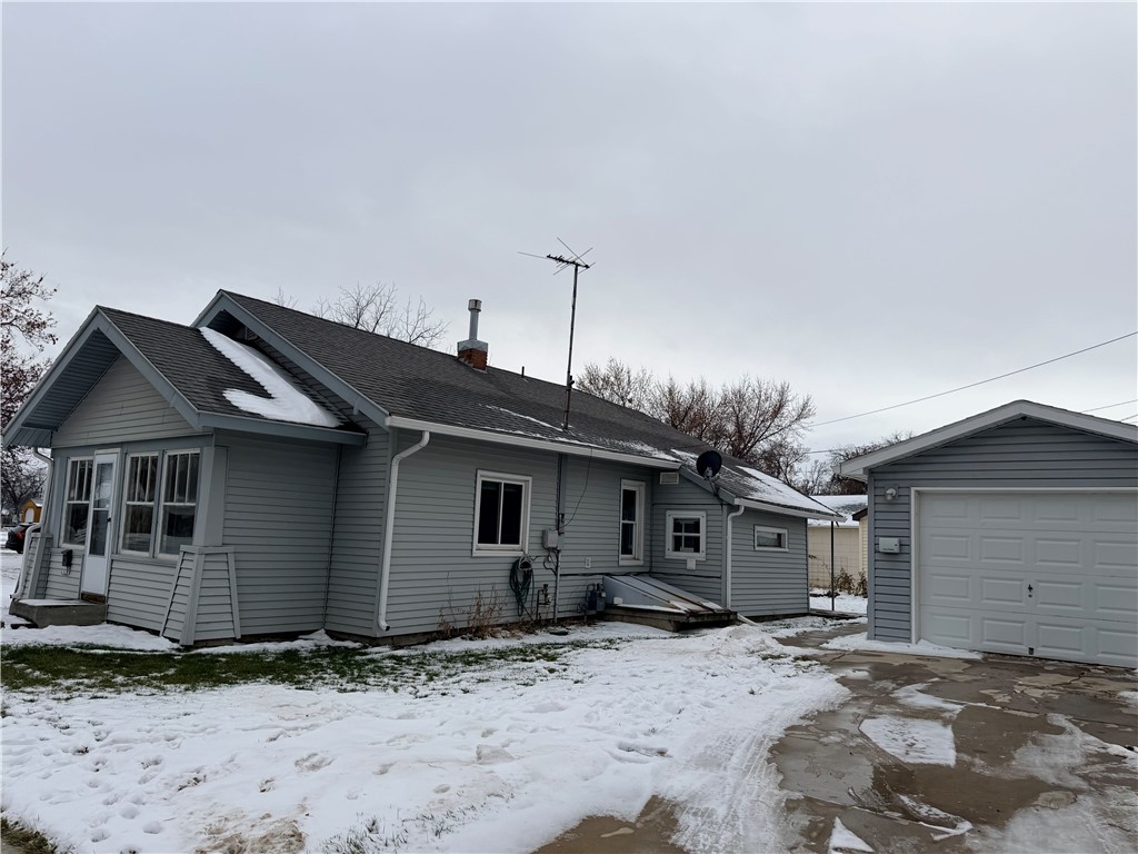 717 E 5th, 506 Alder Avenue