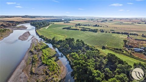 2573 Road 8 Huntley MT 59088