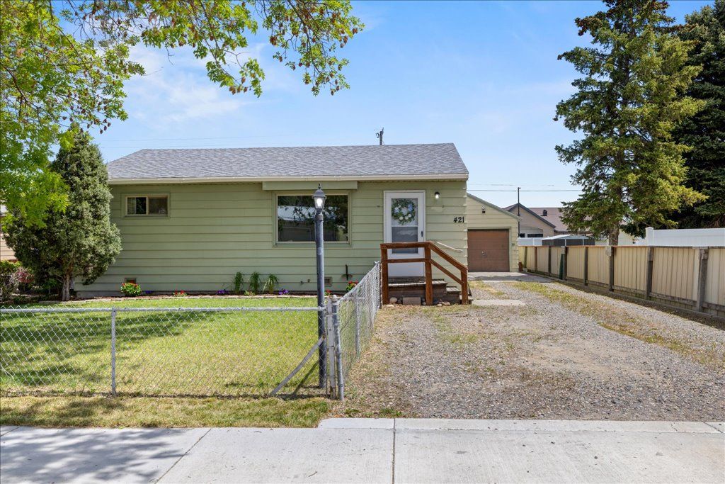 Photo of 421 Hillview Lane LN, Billings, MT 59102 (MLS # 359521)