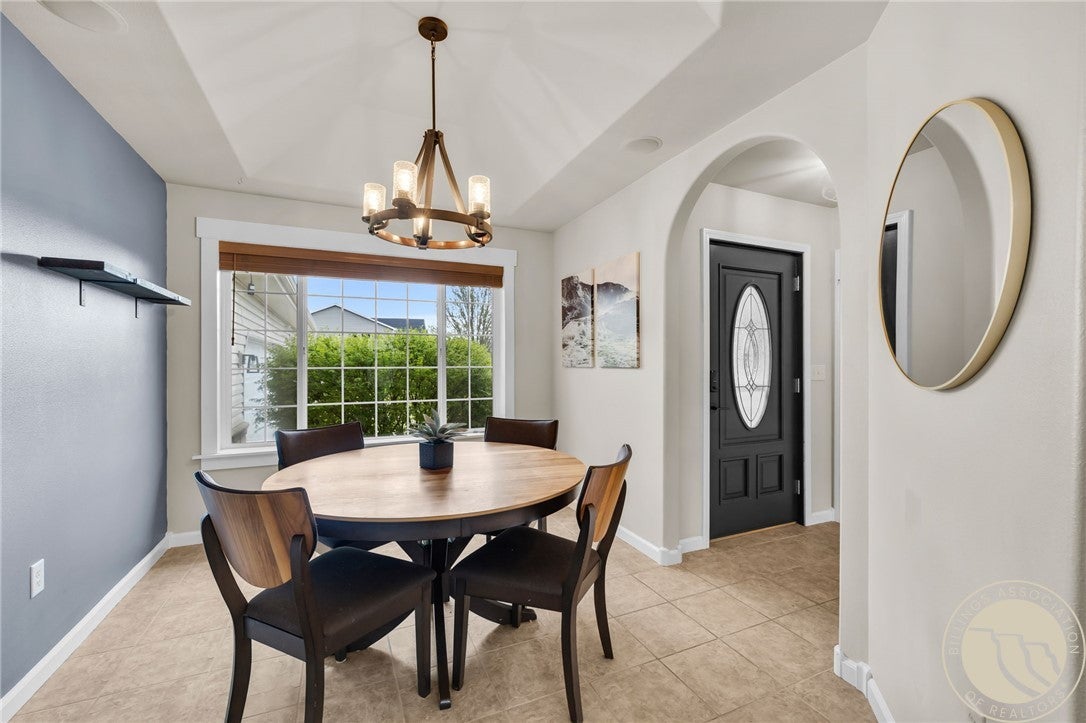 2125 Saddleback Drive