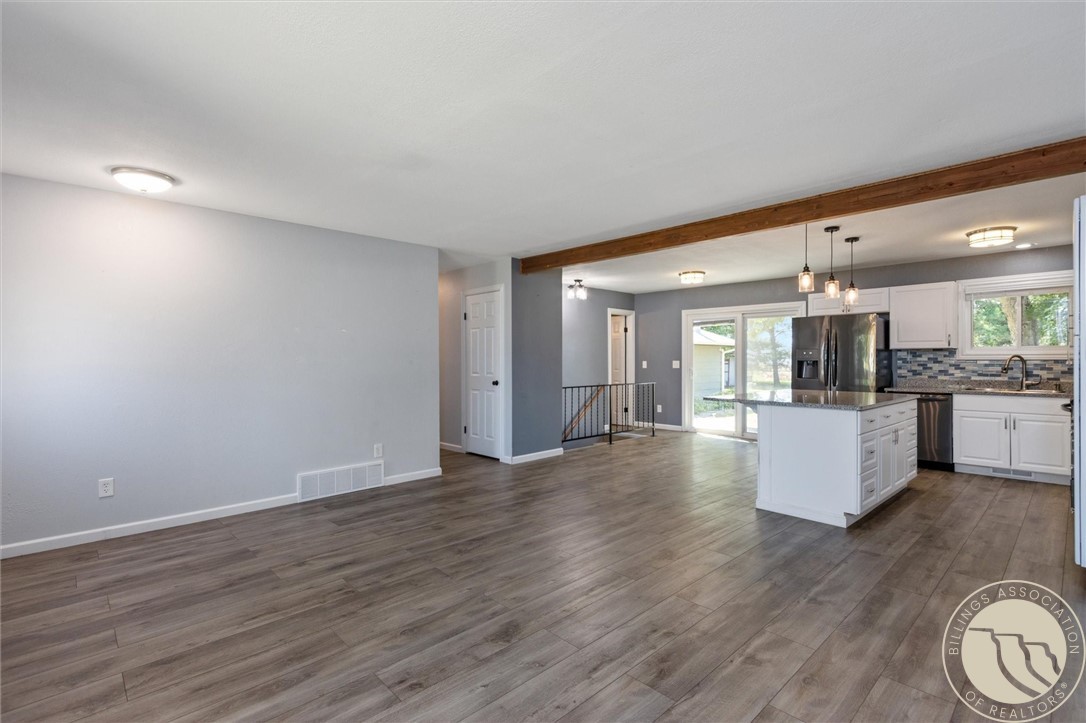 908 Saddle Lane