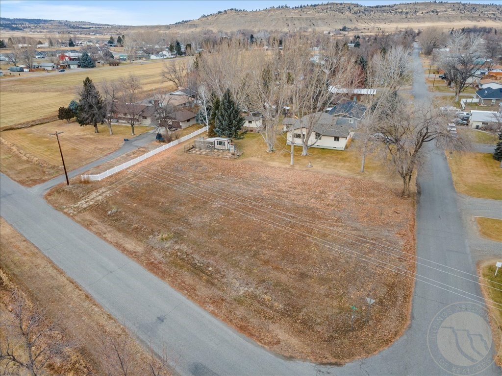 287 Cemetery Road