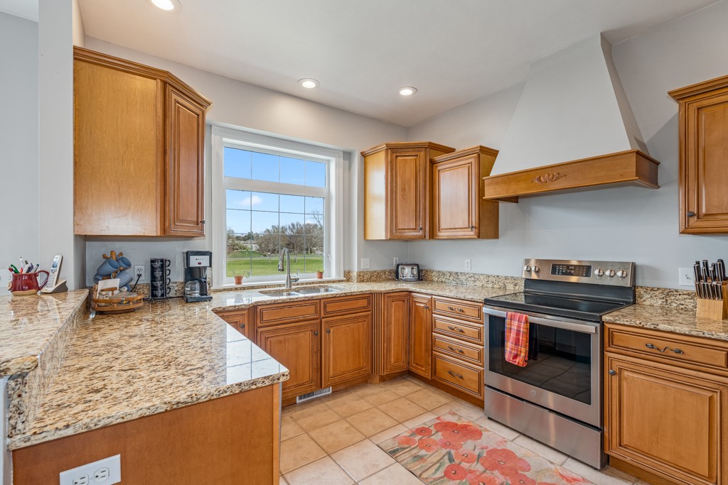 2037 Wentworth Drive