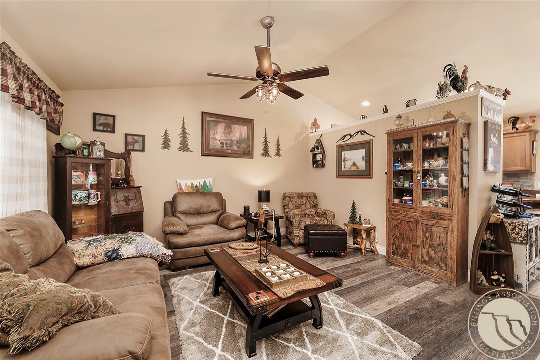 1747 Tiburon Lane