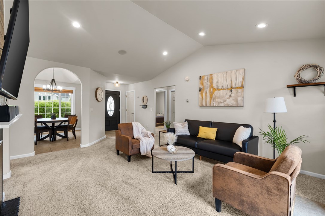 2125 Saddleback Drive