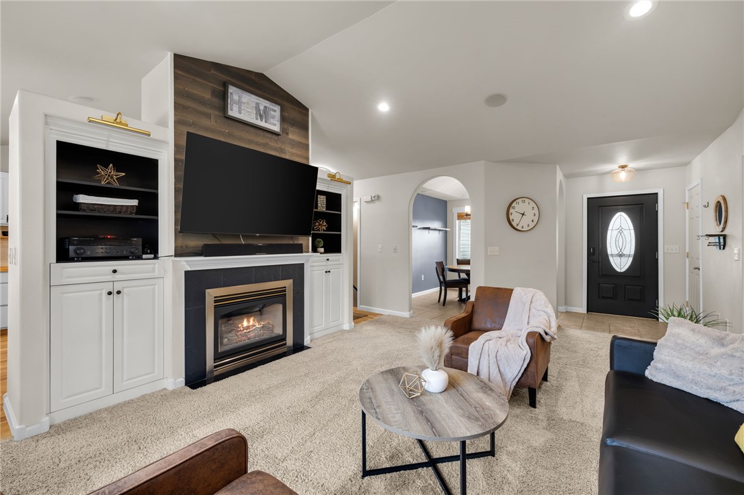 2125 Saddleback Drive