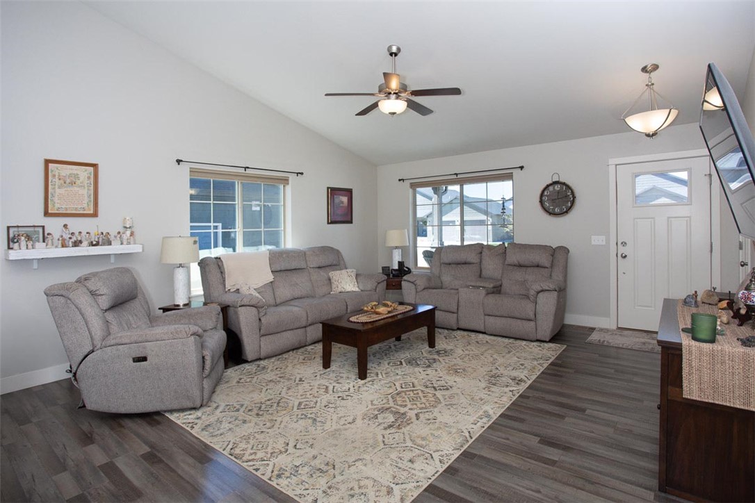 913 Bitterbrush Street