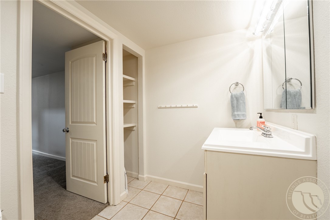 Billings, Montana 59102, United States, 3 Bedrooms Bedrooms, ,2 BathroomsBathrooms,Residential,Active,199028