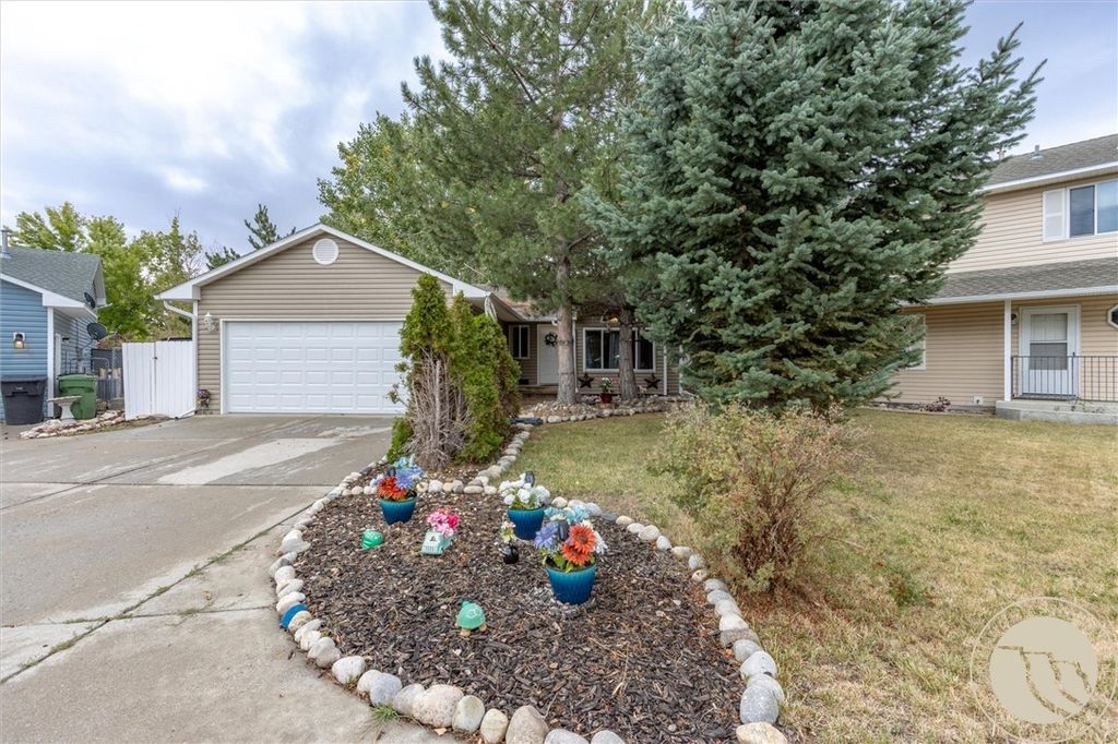 Photo of 1106 Victory Ave, Billings, MT 59105 (MLS # 355569)