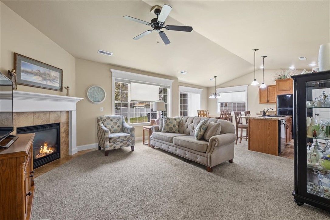 321 Stonegate Circle