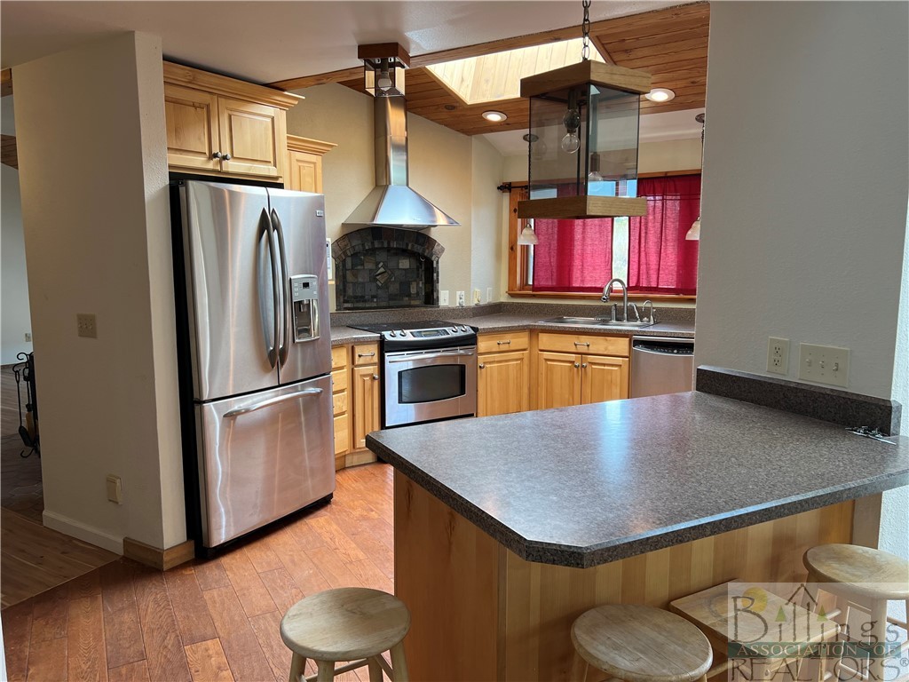 Billings, Montana 59101, United States, 3 Bedrooms Bedrooms, ,2 BathroomsBathrooms,Residential,Pending,70631