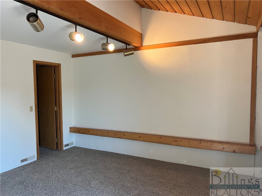 Billings, Montana 59101, United States, 3 Bedrooms Bedrooms, ,2 BathroomsBathrooms,Residential,Pending,70631