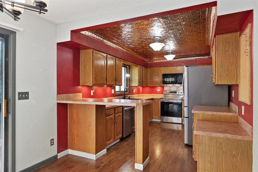 521 Pinon Dr.