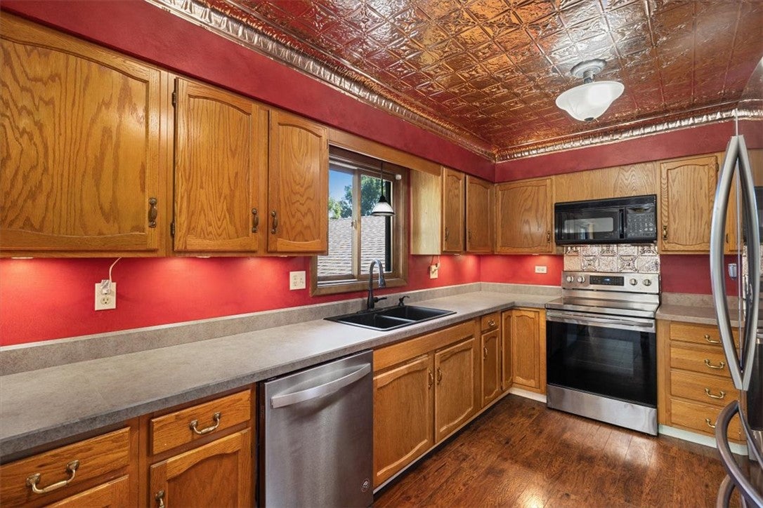 521 Pinon Dr.