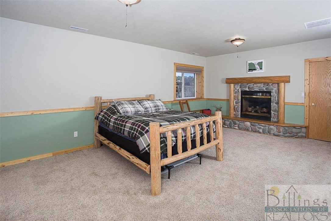 Billings, Montana 59101, United States, 4 Bedrooms Bedrooms, ,3 BathroomsBathrooms,Residential,Contingent,56362