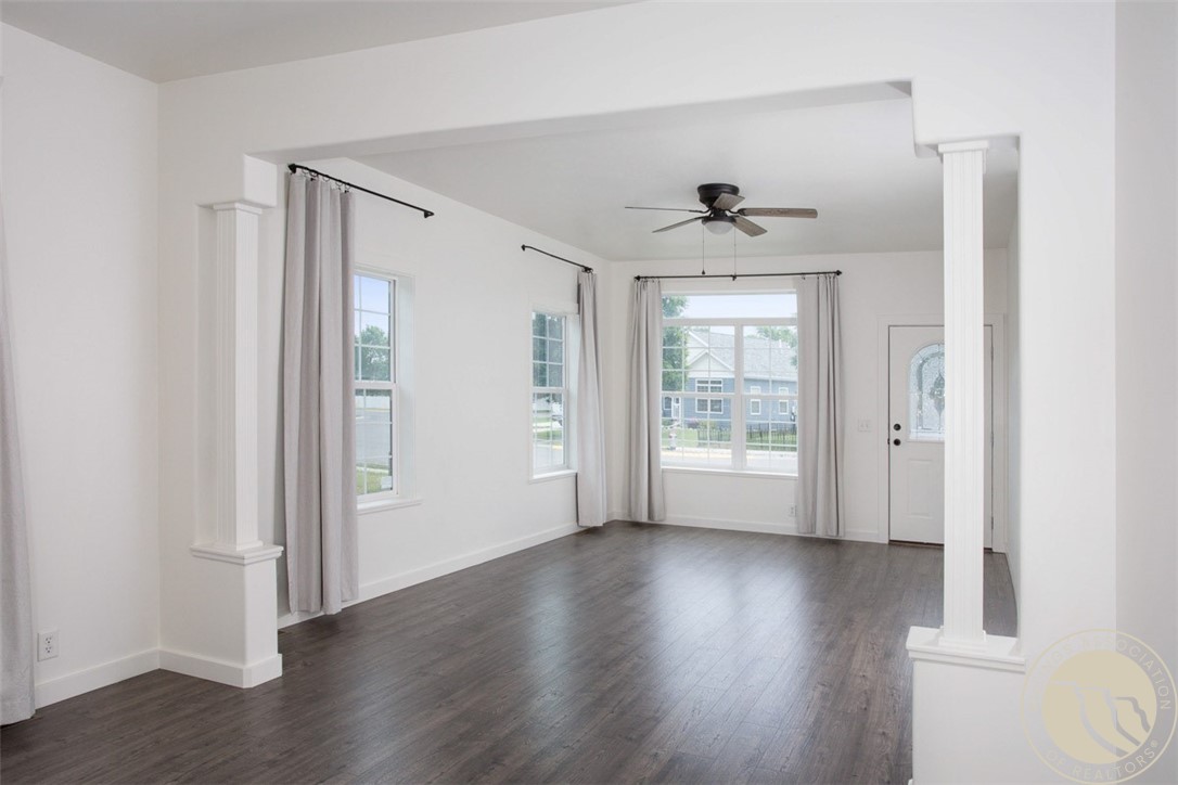 1407 Twin Oaks Drive Drive
