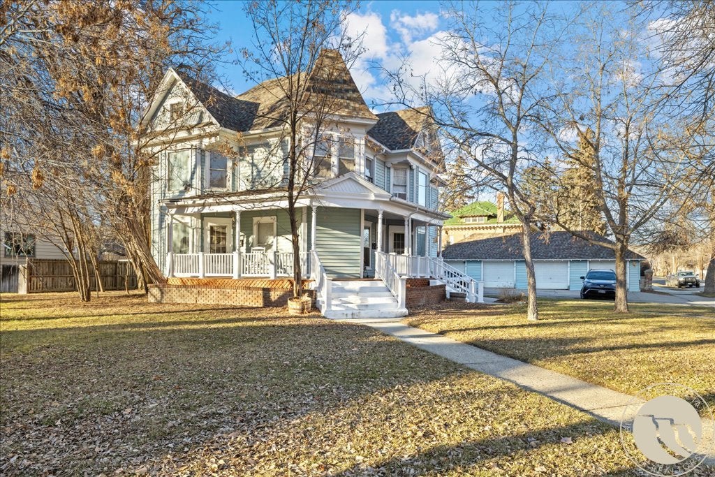 105 Yellowstone Avenue