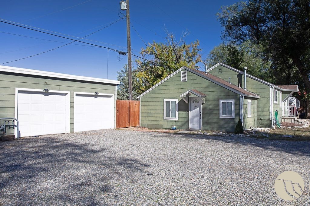 1122 Bench Boulevard