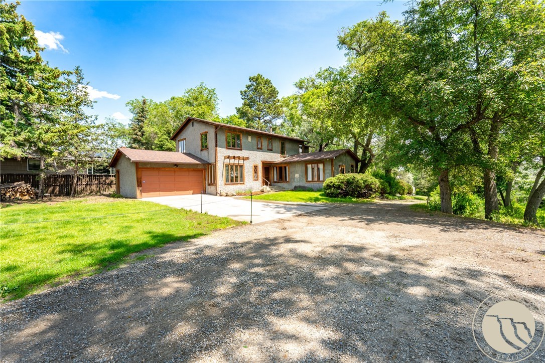 1116 8th Street W