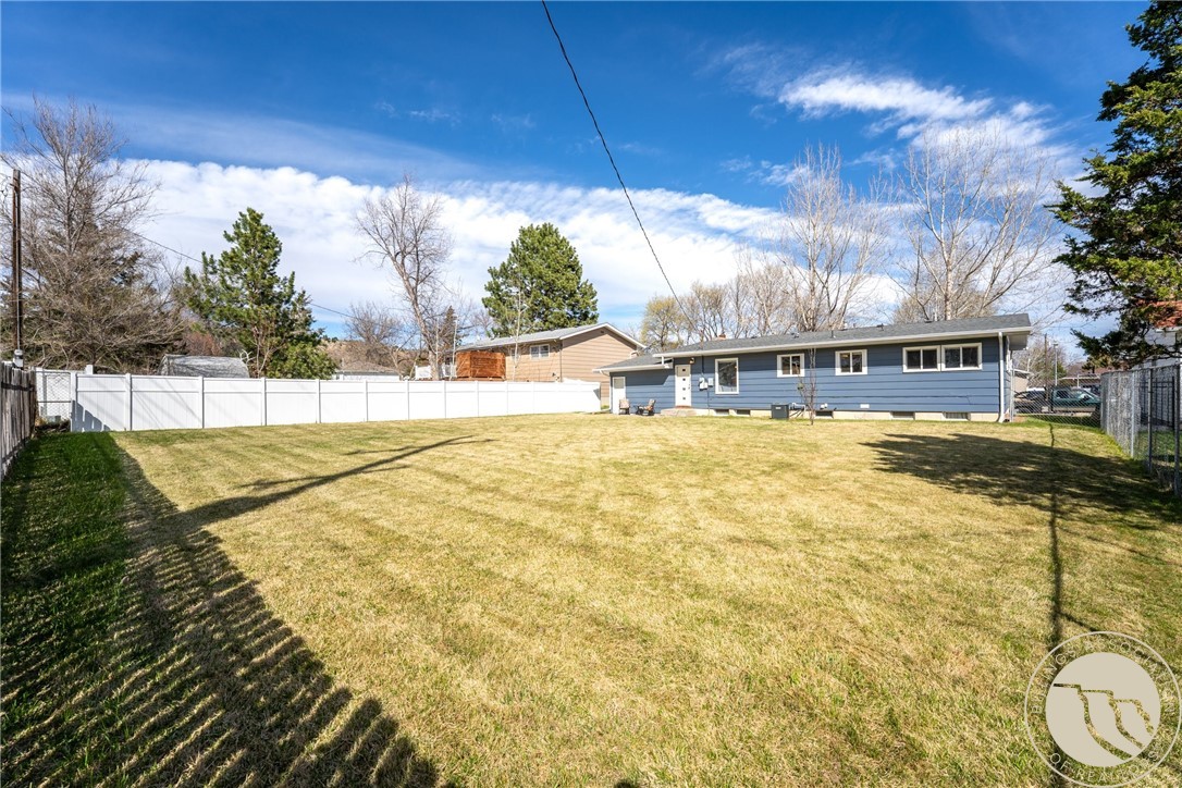 2214 Meadowood Street