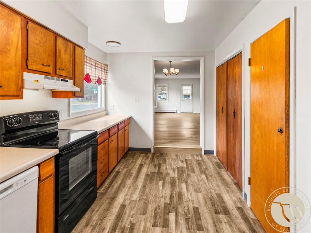 21 & 23 S Woodard Avenue 2 -HOMES For Price of One