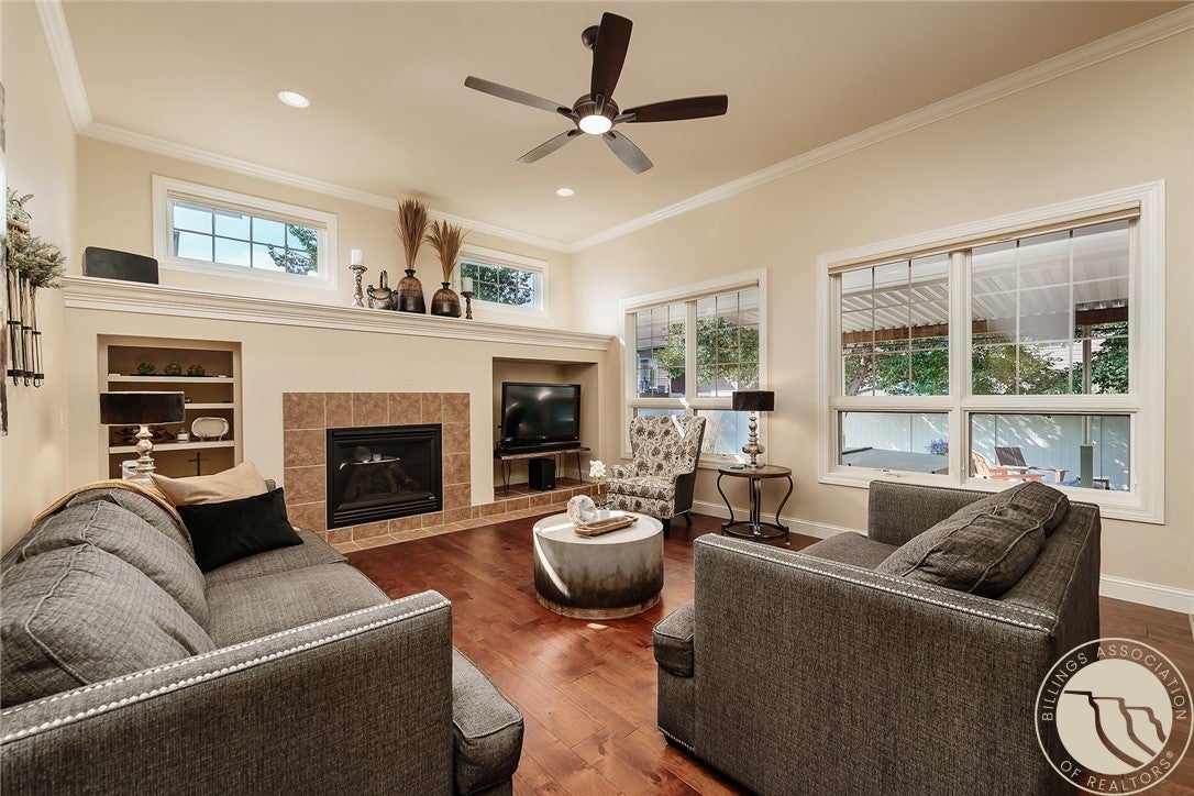 313 Eastlake Circle
