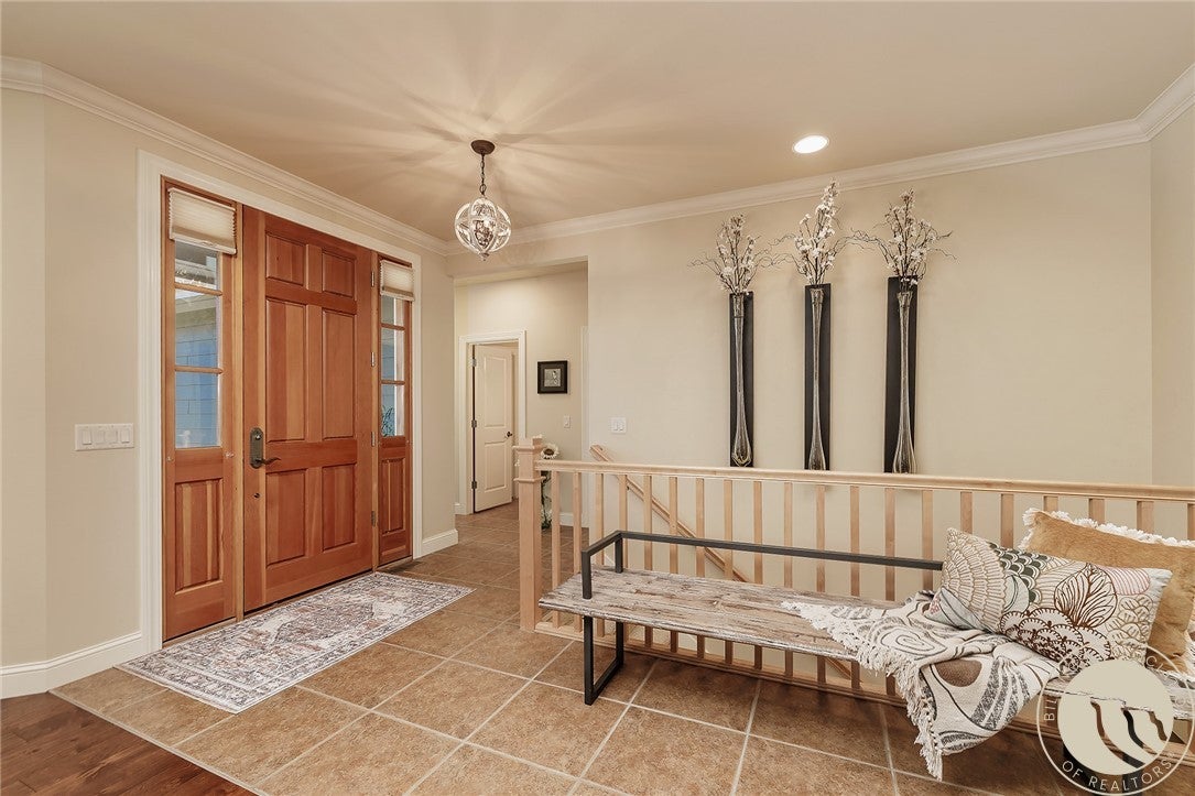 313 Eastlake Circle