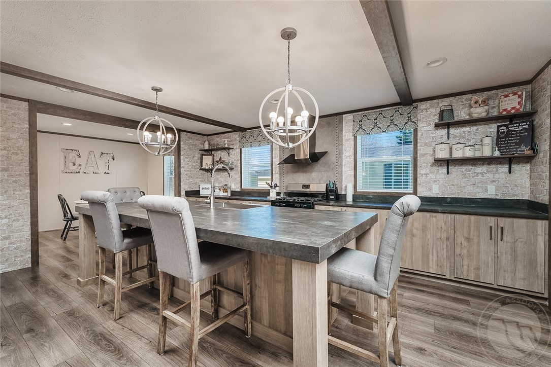 3821 Towhee Ln